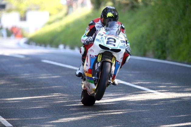 PACEMAKER, BELFAST, 3/6/2016: Bruce Anstey (Valvoline Padgetts Honda) at the top of Barregarrow during the final practice session of TT 2016. PICTURE BY STEPHEN DAVISON